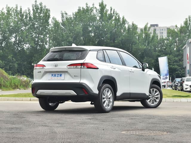 Toyota Corolla Cross — миниатюра 4