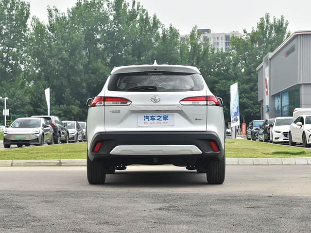Toyota Corolla Cross — миниатюра 5