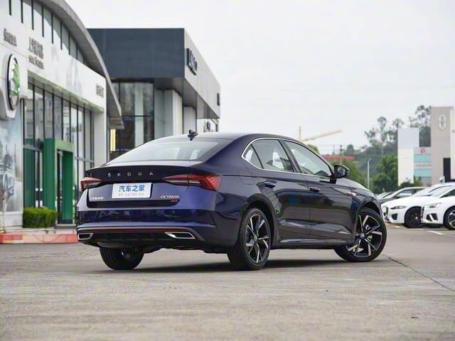 Skoda Octavia TSI280 — миниатюра 5