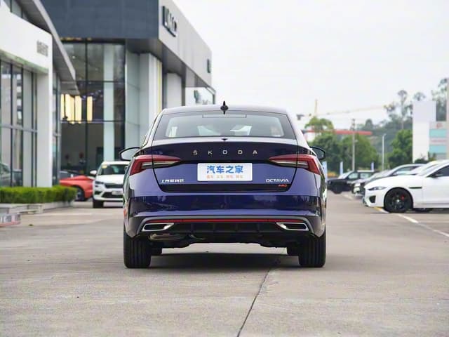 Skoda Octavia TSI280 — миниатюра 6