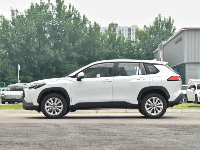 Toyota Corolla Cross — миниатюра 7