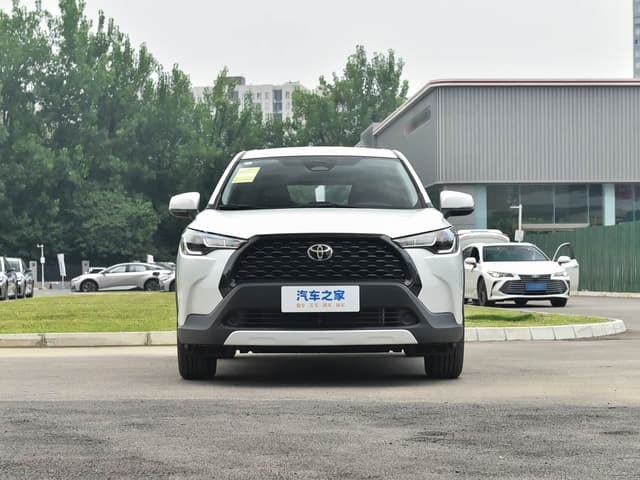 Toyota Corolla Cross — миниатюра 2