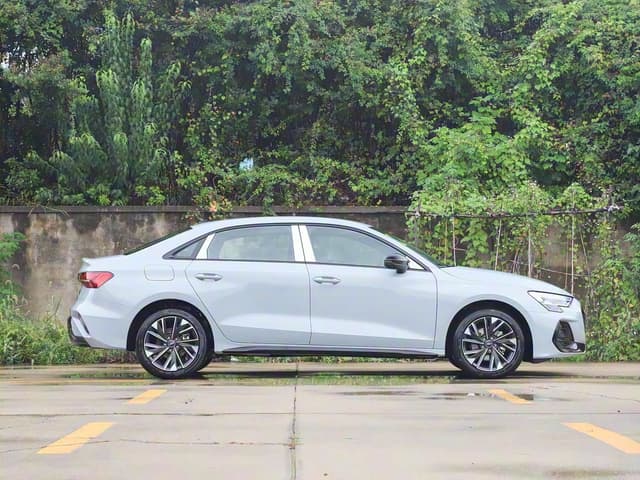 Audi A3L 35TFSI — миниатюра 4