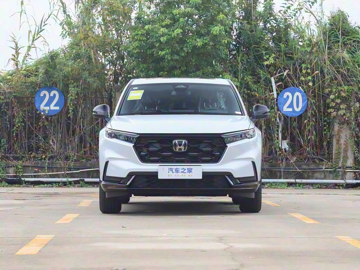 Honda CR-V — фото 1