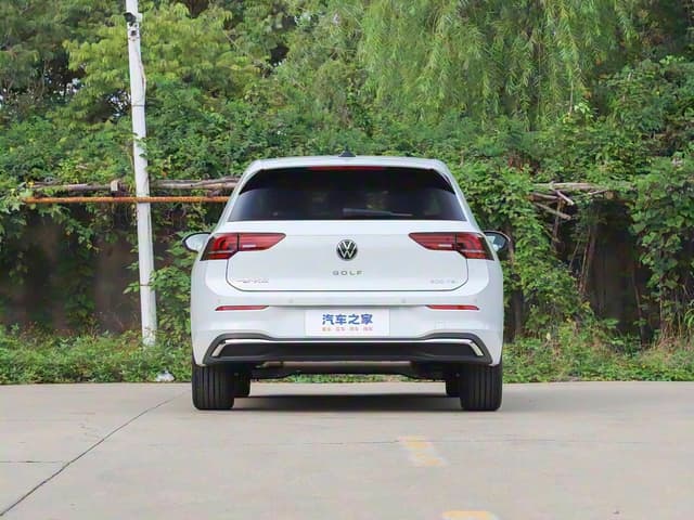 Volkswagen Golf 300TSI — миниатюра 6
