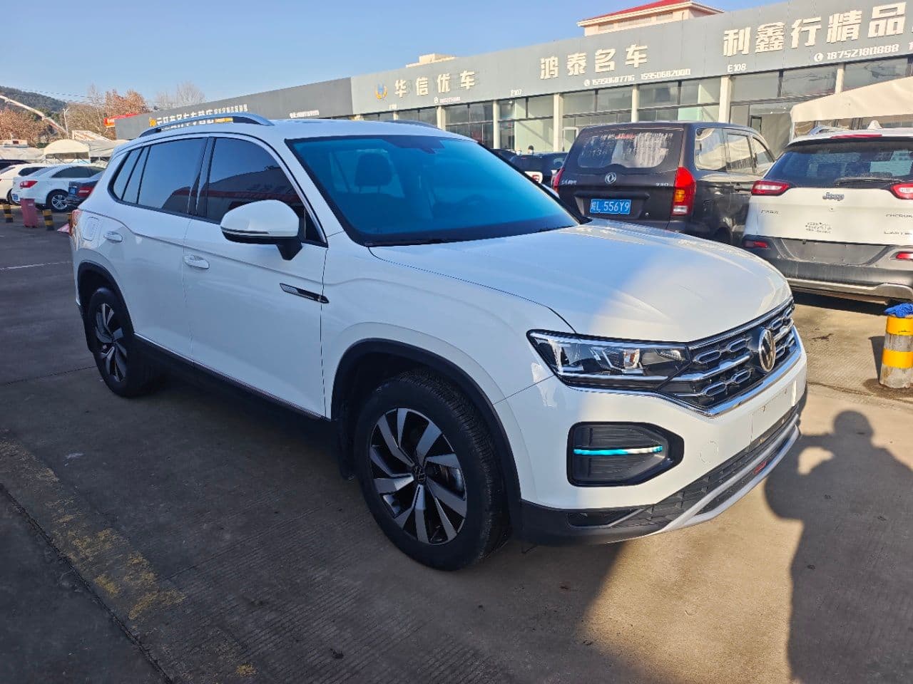Volkswagen Tayron 280TSI — фото 1