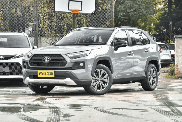 Toyota Rav4 — миниатюра 2